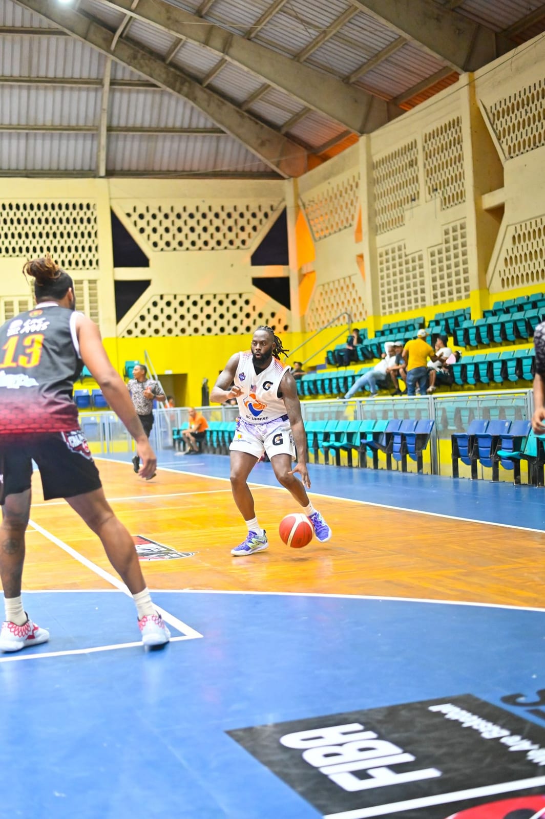 Coach Black attacking off the dribble in a pro game